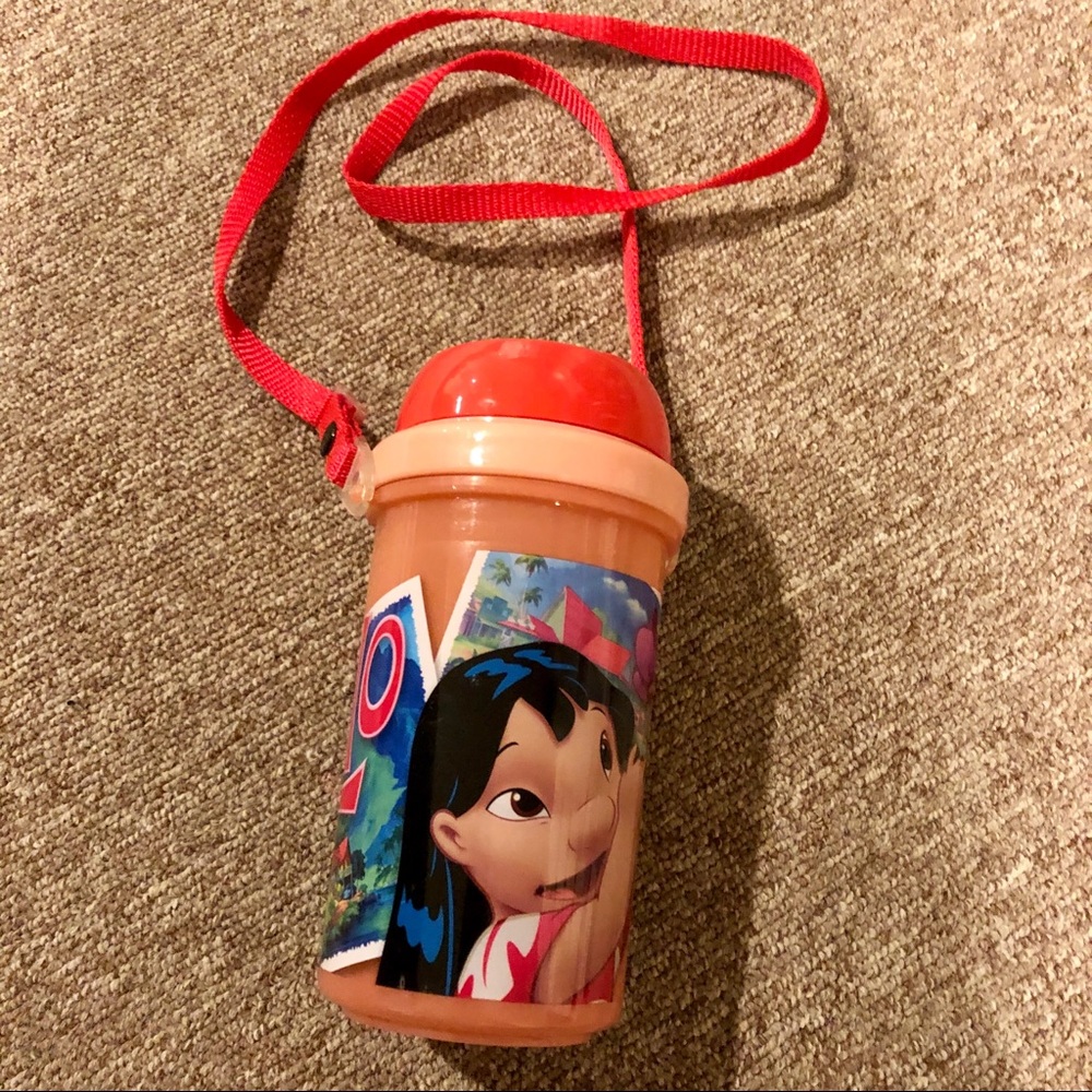 🌈NEW Disney Lilo bottle with straw and strap